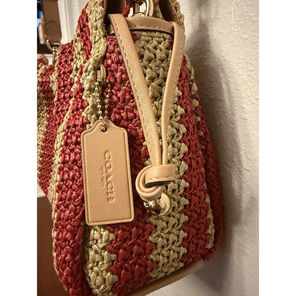 Authentic COACH Faye Large Shoulder Bag Red & Straw Stripes Leather & Gold Chain